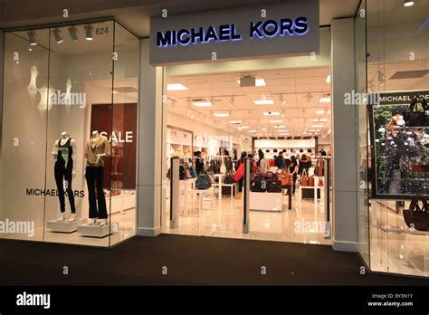 michael kors toronto locations.